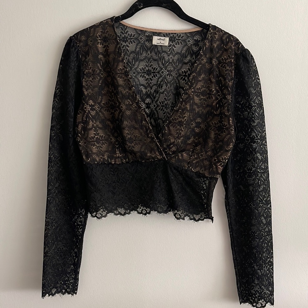 WILFRED Lace Crop Top - NEW never worn